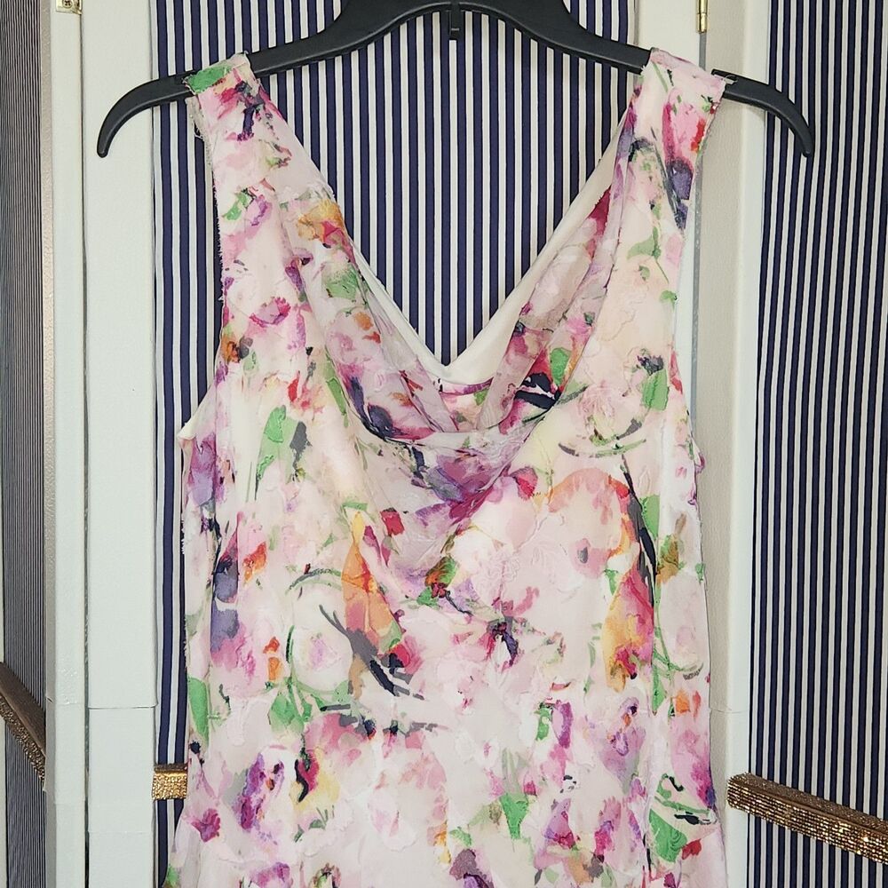 Sleeveless V-neck floral chiffon asymmetrical handkerchief hemline midi dress - Picture 3 of 5